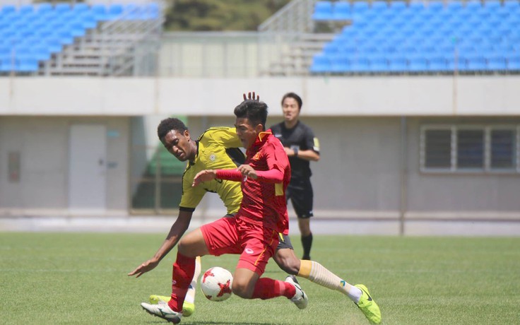 U.20 Việt Nam ghi cả 2 bàn trước Vanuatu