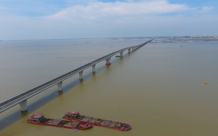 Ngắm cầu vượt biển dài nhất Việt Nam trước ngày thông xe
