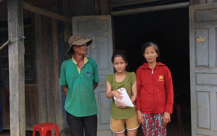 Vụ gạo cứu đói 'đi lạc' ở Đắk Nông: Bãi nhiệm tổ trưởng dân phố sai phạm