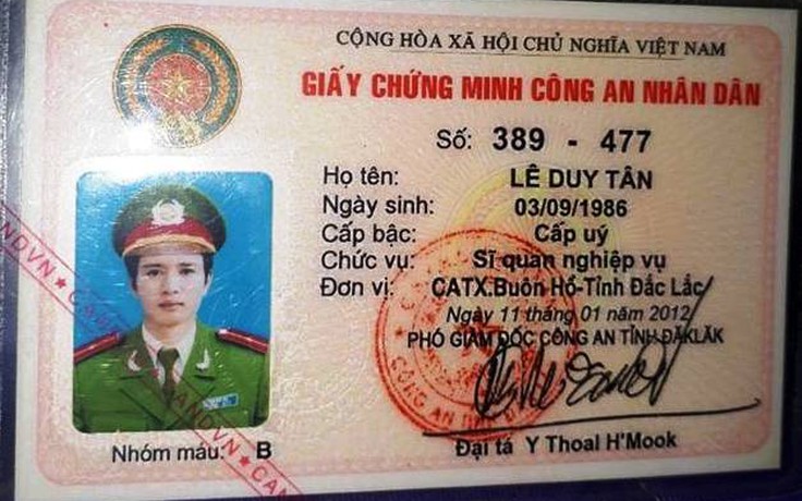 Thượng úy công an bị tố 'cắm' thẻ ngành để vay, chiếm đoạt hàng trăm triệu đồng