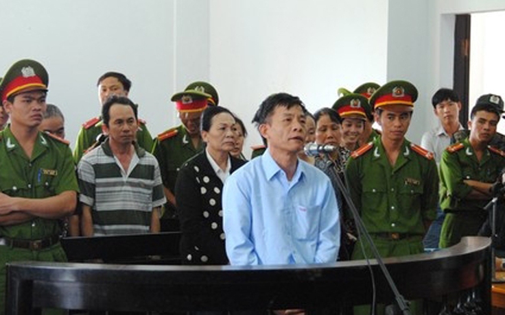 Tử tù Vũ Việt Hùng, nguyên giám đốc VDB Đắk Lắk - Đắk Nông, lại bị truy tố