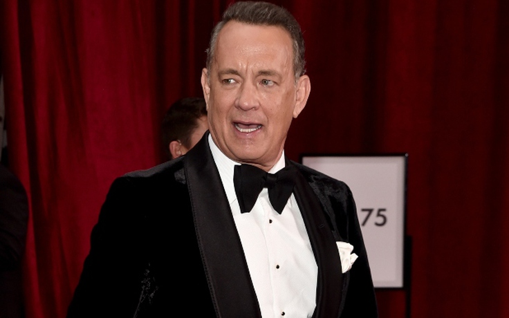 Phim khoa học viễn tưởng có Tom Hanks dời chiếu sang năm 2021