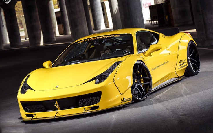 Siêu xe Ferrari 458 Italia tại Việt Nam độ phong cách Liberty Walk