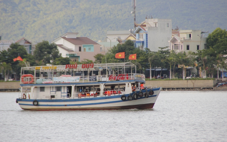 Đà Nẵng không cho phép đóng tàu du lịch dưới 50 khách
