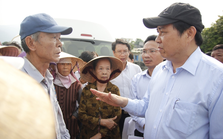 Chủ tịch Đà Nẵng 'đi chợ'