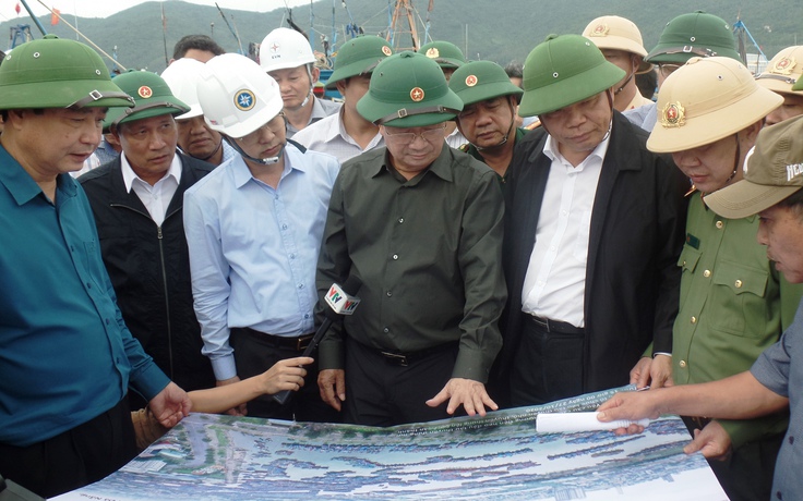 Phó thủ tướng Trịnh Đình Dũng: Tuyệt đối không được chủ quan với bão số 9