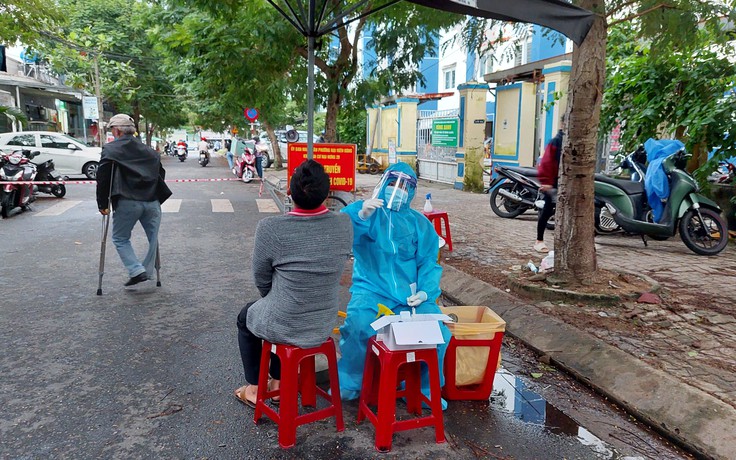 Đà Nẵng: Dự kiến đến cuối tháng 11, học sinh cấp THPT sẽ đi học trở lại