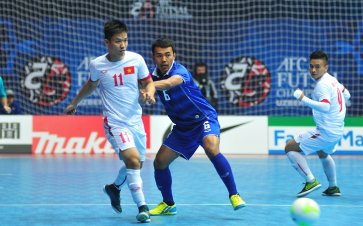 Thất thủ trước kình địch Thái Lan, tuyển futsal Việt Nam mất ngôi đầu