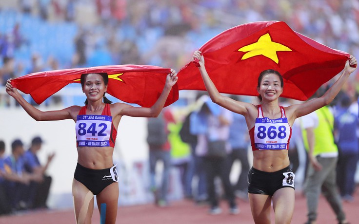 SEA Games 31 ngày 14.5: Bơi lội lập hattrick, điền kinh giành 'cú ăn 4'