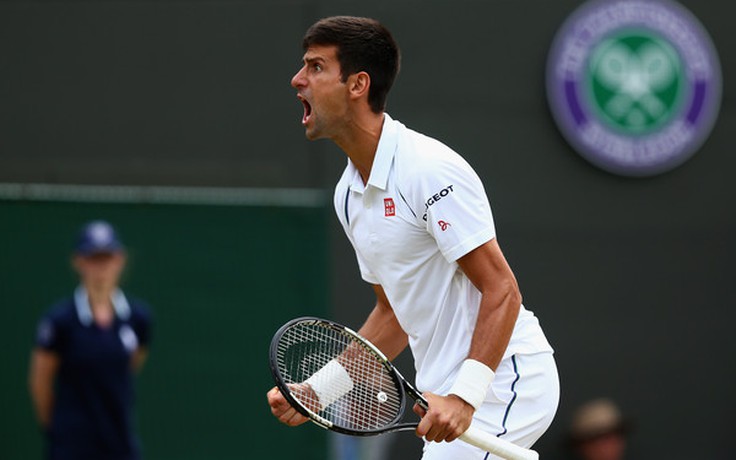 Serena và Djokovic vượt khó để đi tiếp ở Wimbledon