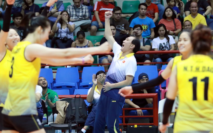 Tuyển bóng chuyền nữ Việt Nam bùng nổ trước hạng 10 thế giới Hàn Quốc