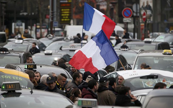 Taxi Pháp đe dọa 'bắt' EURO 2016 làm 'con tin'
