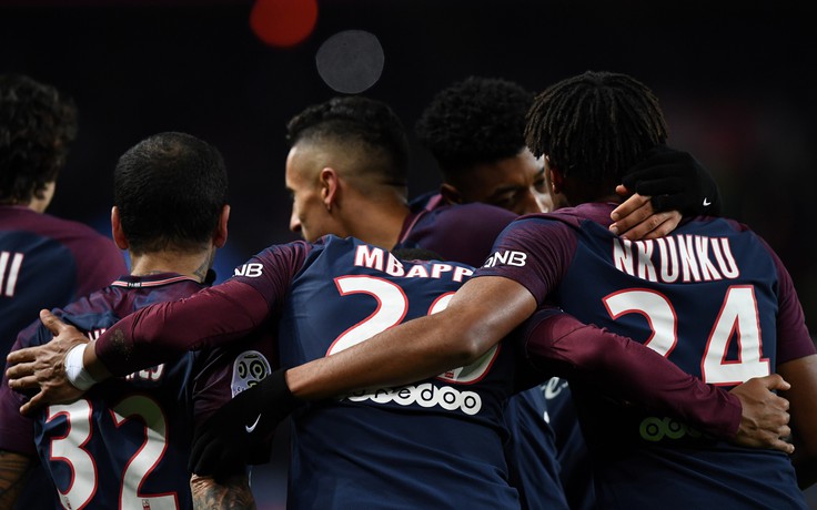 Mbappe tỏa sáng, PSG chấm dứt tuần tồi tệ