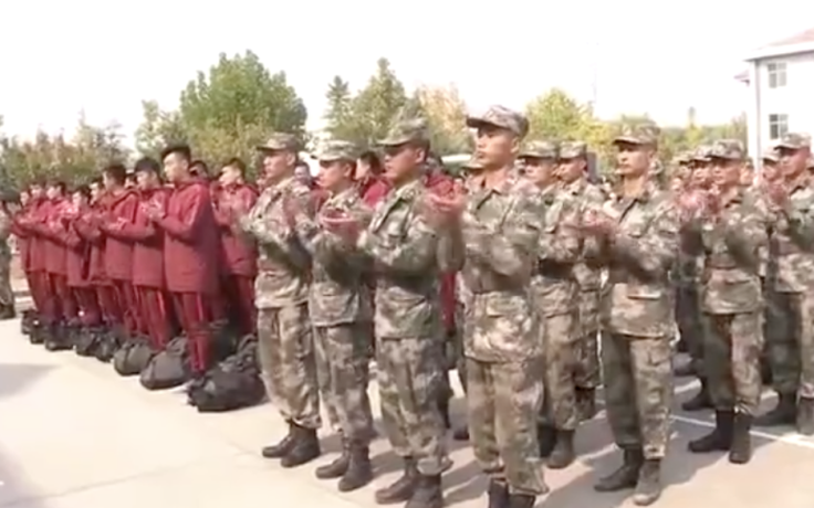 Trung Quốc lại dậy sóng với hình ảnh cầu thủ trẻ ở trại huấn luyện quân sự