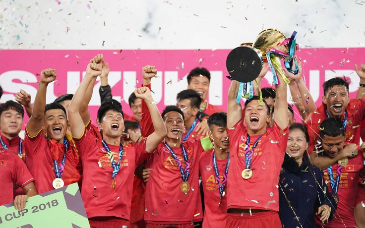 Tuyển Việt Nam sẽ tranh chức vô địch AFF-EAFF Champions Trophy với Hàn Quốc