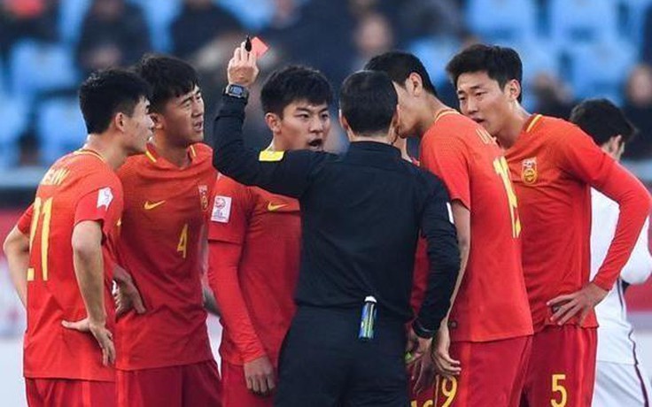 Nạn HLV 'dỏm' đang làm xói mòn tham vọng siêu cường của bóng đá Trung Quốc