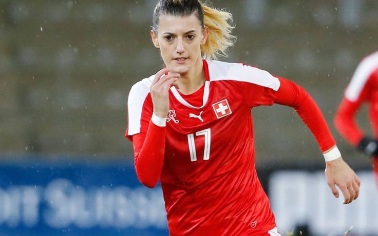 Thế giới bóng đá thương tiếc nữ tuyển thủ Thụy Sĩ