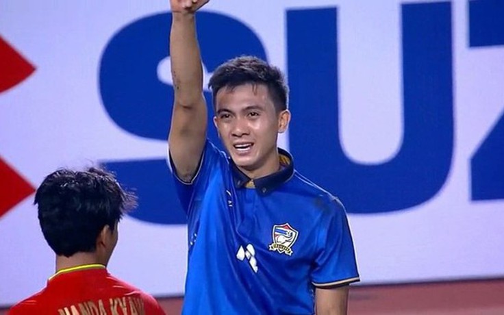 Nhà vô địch AFF Cup 2014 của Thái Lan đổi tên sau hơn 1 tháng 'mất tích'