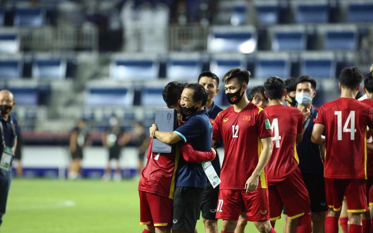 Chủ nhà World Cup 2022 xếp nhất bảng E, đội tuyển Việt Nam sắp tạo lịch sử