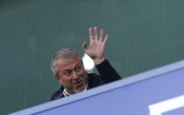 Kỷ nguyên của tỉ phú Nga Abramovich ở Chelsea chính thức kết thúc