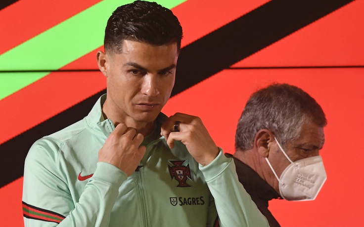 Play-off World Cup 2022: Ronaldo ví cuộc đấu với Bắc Macedonia là 'vấn đề sinh tử'