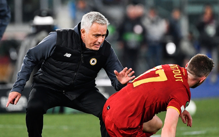 Mourinho lại ‘đặc biệt’ khi đưa AS Roma vào chung kết Europa Conference League