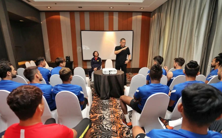 LĐBĐ Malaysia lên tiếng về việc sa thải HLV Brad Maloney trước trận gặp U.23 Việt Nam