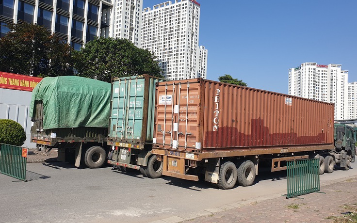 Nhập lậu hơn 100 tấn dược liệu ngụy trang dưới hoa quả sấy từ Trung Quốc