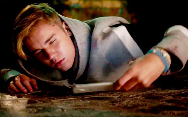 Justin Bieber bị ám sát tức tưởi trong 'Trai đẹp lên sàn'