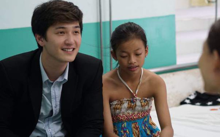 Học trò Huỳnh Anh bất ngờ nhập viện trước chung kết Người hùng tí hon