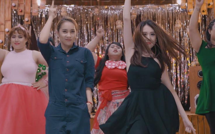 Xuất hiện MV 'Em thì không' hài hước của quán quân 'Bước nhảy ngàn cân'