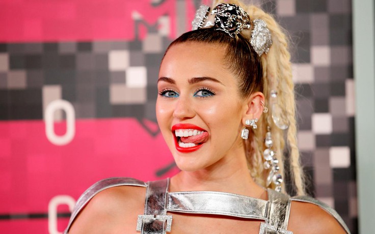 Miley Cyrus bị kiện đòi bồi thường 300 triệu USD vì vi phạm bản quyền