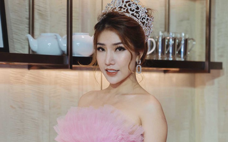 Hoàng Y Nhung: Vừa đăng quang hoa hậu đã có người mời 'ăn tối' 12 ngàn đô