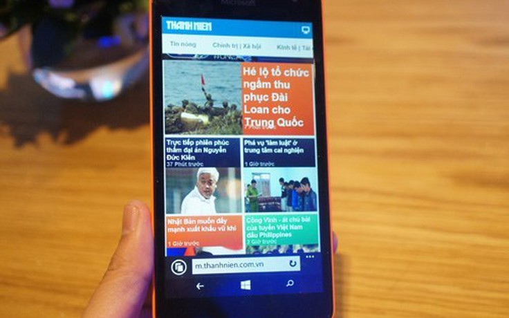Lumia 535 sửa lỗi màn hình cảm ứng
