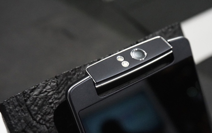 Oppo đòi kiện Polaroid vì smartphone 'tự sướng'