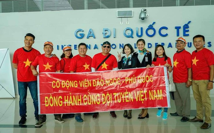 Sang cổ vũ Việt Nam đá chung kết Malaysia: CĐV Phú Quốc mang bí quyết 'né' hooligan