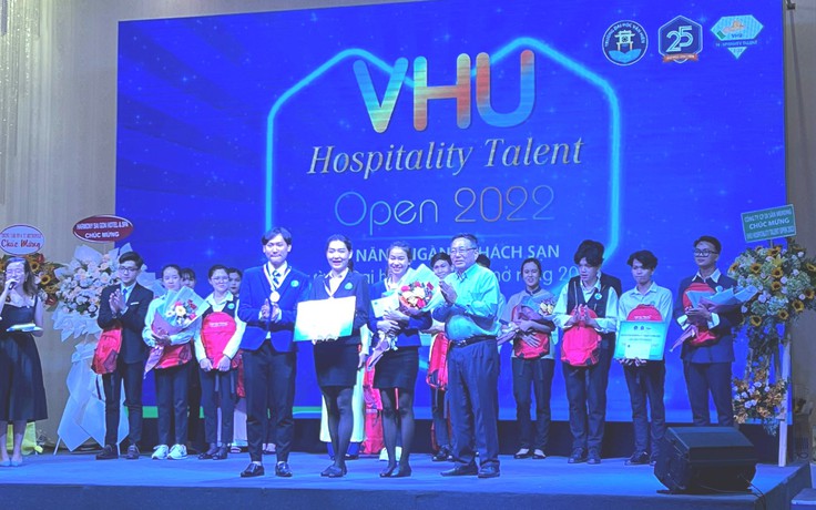 Chung kết Hội thi Tài năng Ngành Khách sạn: Đại học Văn Hiến giành giải nhất