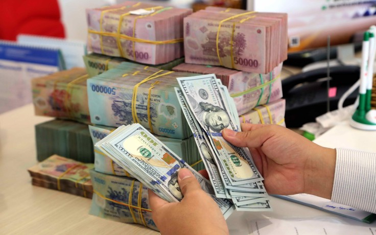 Giá USD hôm nay 18.2.2022: Ngân hàng tăng giá USD