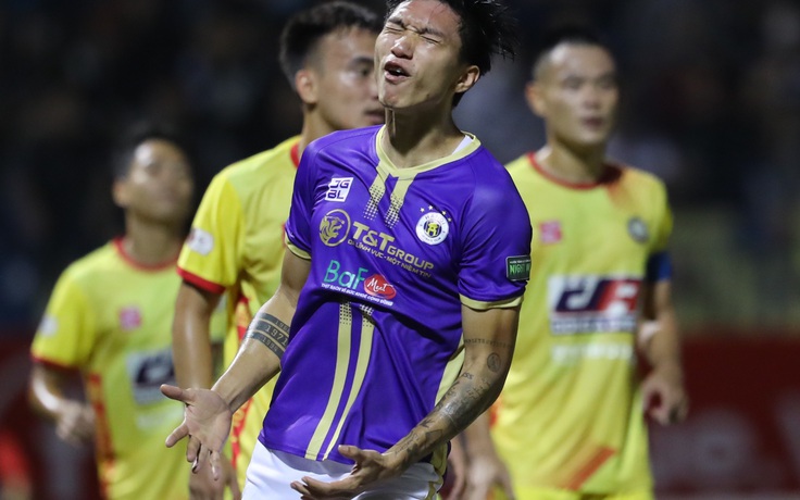 CLB Hà Nội mất Đoàn Văn Hậu trong trận đấu quan trọng ở V-League
