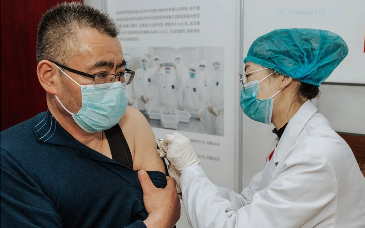 Lo 'ban phát' vắc xin ngừa Covid-19, Trung Quốc 'quên' người dân trong nước?