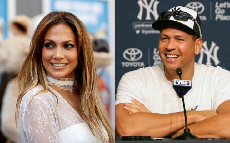 Jennifer Lopez lại dính tin đồn hẹn hò với người trẻ tuổi hơn