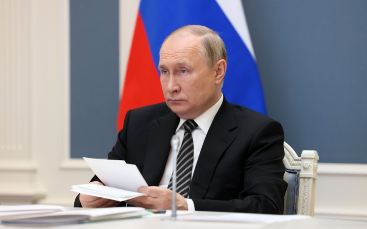 Ngoại trưởng Nga bác tin đồn Tổng thống Putin bị bệnh
