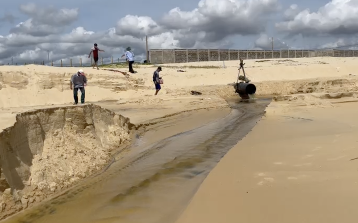 Phú Yên: Doanh nghiệp nuôi tôm liên tục xả nước thải ra biển