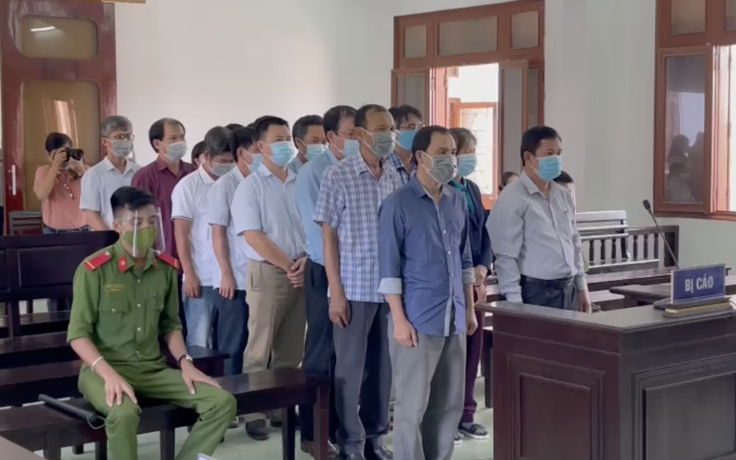 Vụ lộ đề thi công chức tỉnh Phú Yên: 18 bị cáo lãnh án