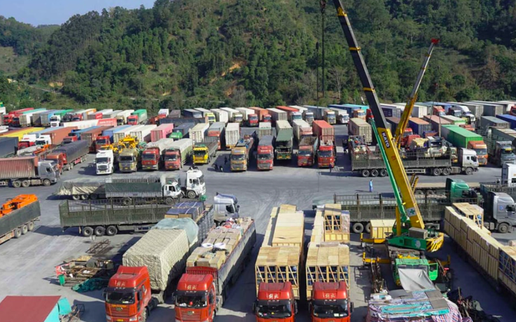 Còn hơn 1.100 xe chở nông sản tồn ở cửa khẩu Lạng Sơn