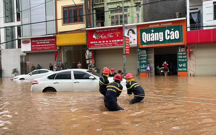 Sơn La mưa lớn bất thường, sau một đêm phố núi 'thất thủ'