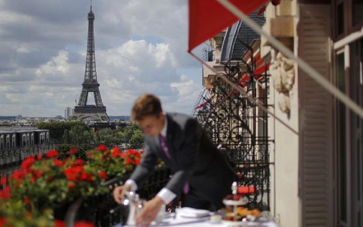 Cổ phiếu du lịch lại bị ảnh hưởng vì vụ tấn công ở Pháp