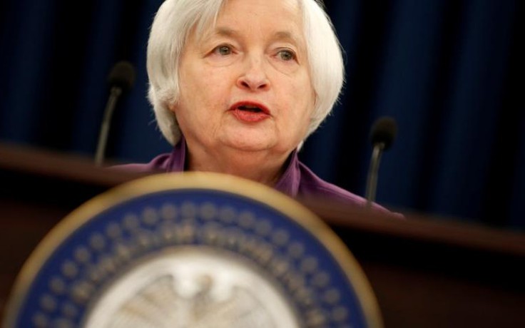 Fed nâng lãi suất bất chấp dữ liệu kinh tế yếu