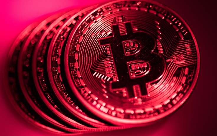 Bitcoin xuống dưới 6.000 USD, thị trường tiền ảo sụp mạnh