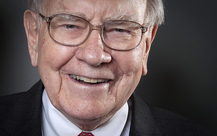Tỉ phú Warren Buffett khuyên sinh viên đừng vay tiền như ông Donald Trump